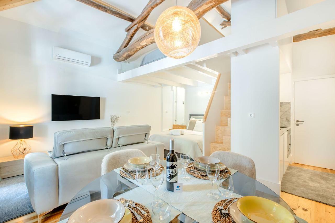 Santa Catarina Charming Loft Apartment Porto Bagian luar foto
